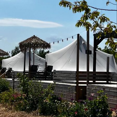 Hotel Vaettervy Glamping à Habo Extérieur photo