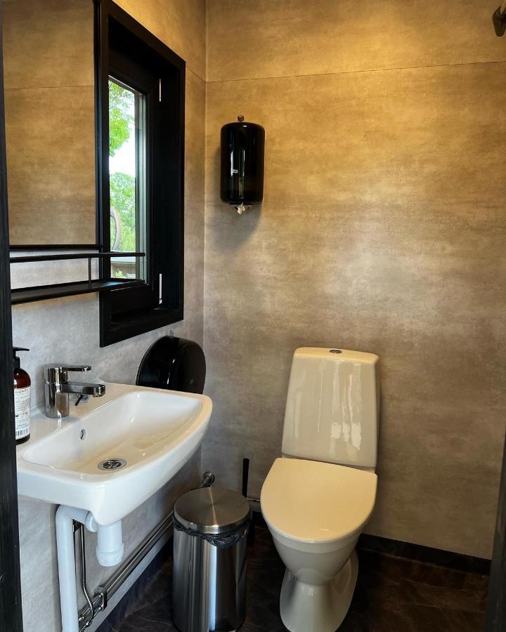 Hotel Vaettervy Glamping à Habo Extérieur photo